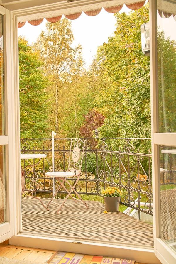 Im Grunen Am Stadtrand ザールブリュッケン エクステリア 写真