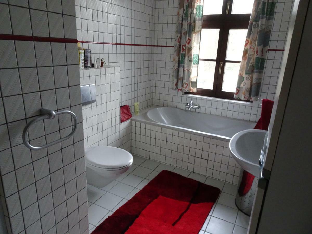 Im Grunen Am Stadtrand ザールブリュッケン エクステリア 写真